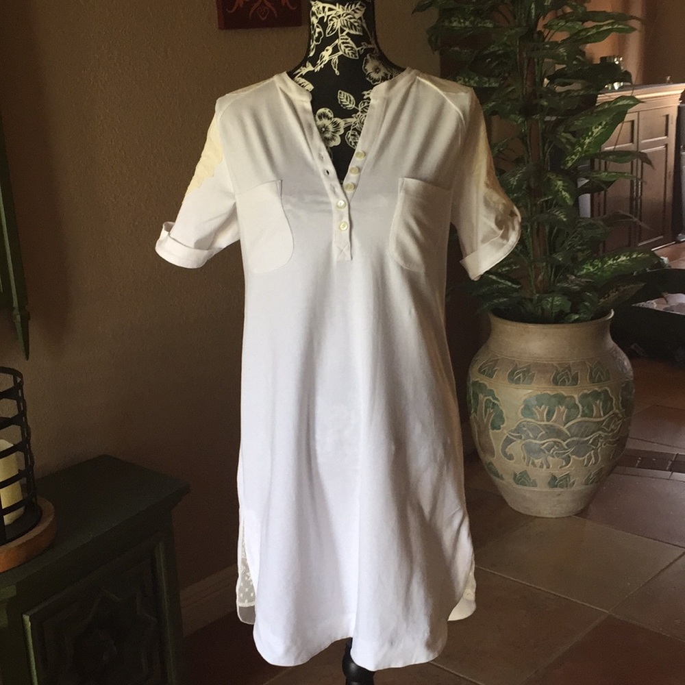White short sleeve night gown